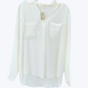 NWT Maurices V Neck Lightweight Blouse Off White Size Large